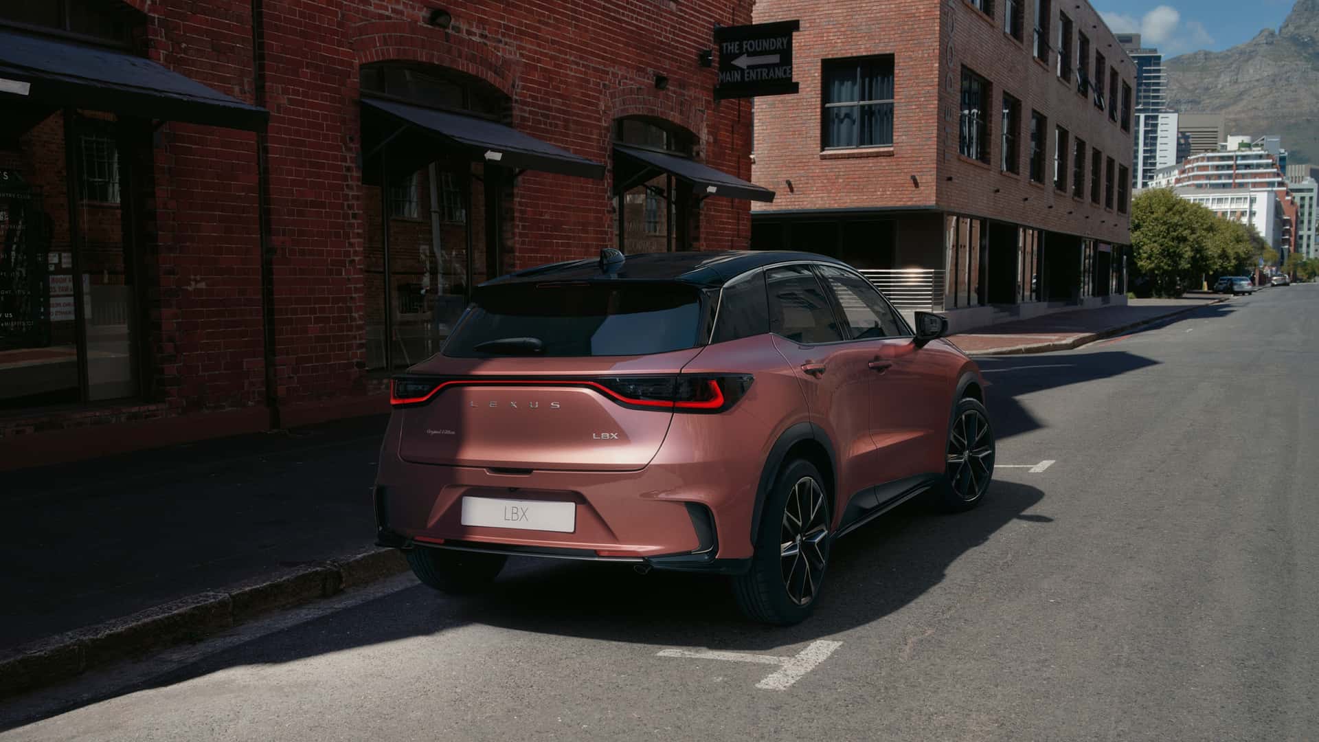 Lexus LBX