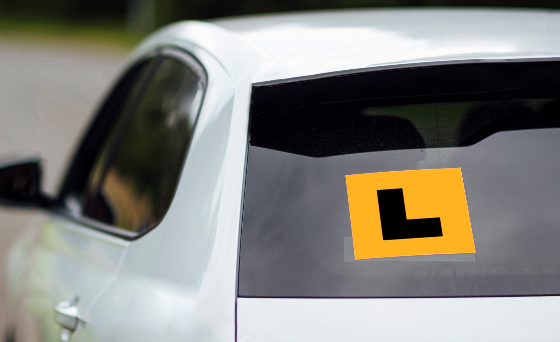 Placas de la L de diferentes países