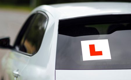 Placas de la L de diferentes países