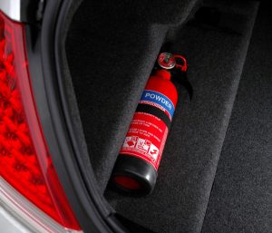 extintor coche maletero