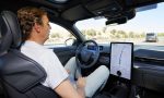 La primera marca cuyos coches se pueden conducir sin manos en España