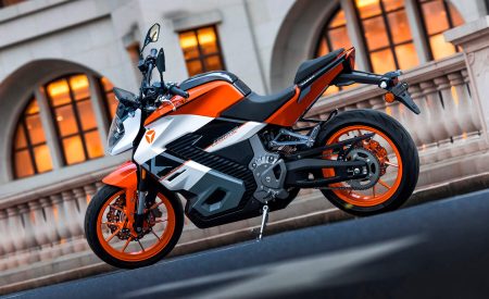 Salón Moto Milán EICMA 2023