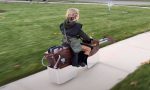 Un padre convierte la bici eléctrica de su hijo en una de Star Wars