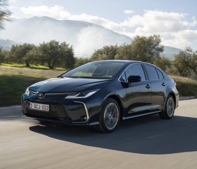 Toyota-Corolla-Sedan