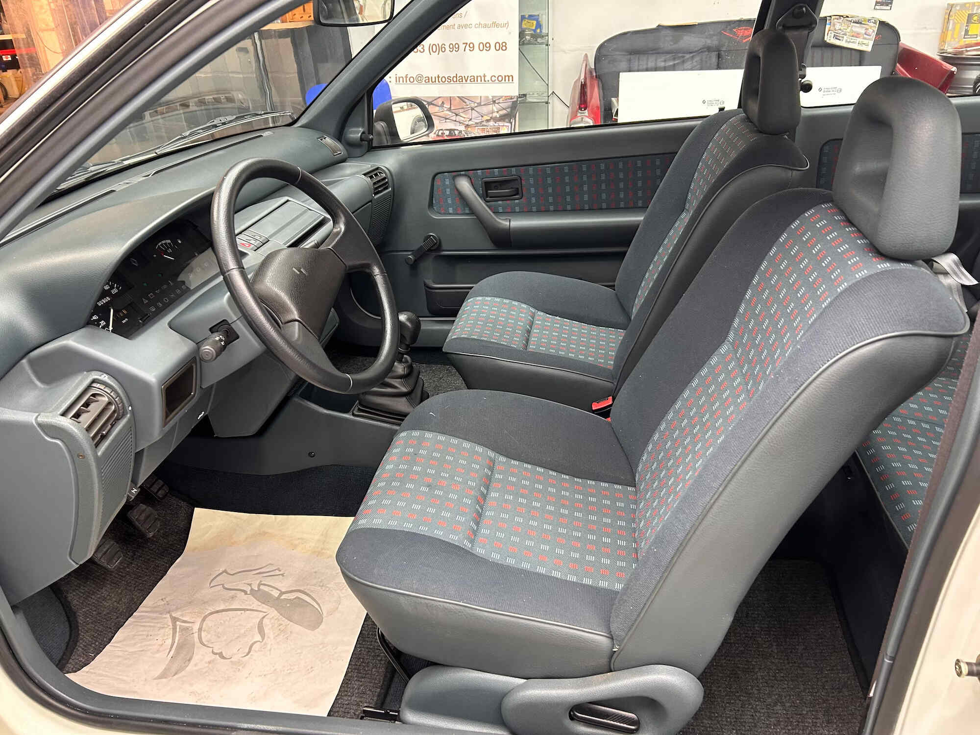 Renault clio subasta