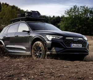 Audi Q8 e-tron edition Dakar
