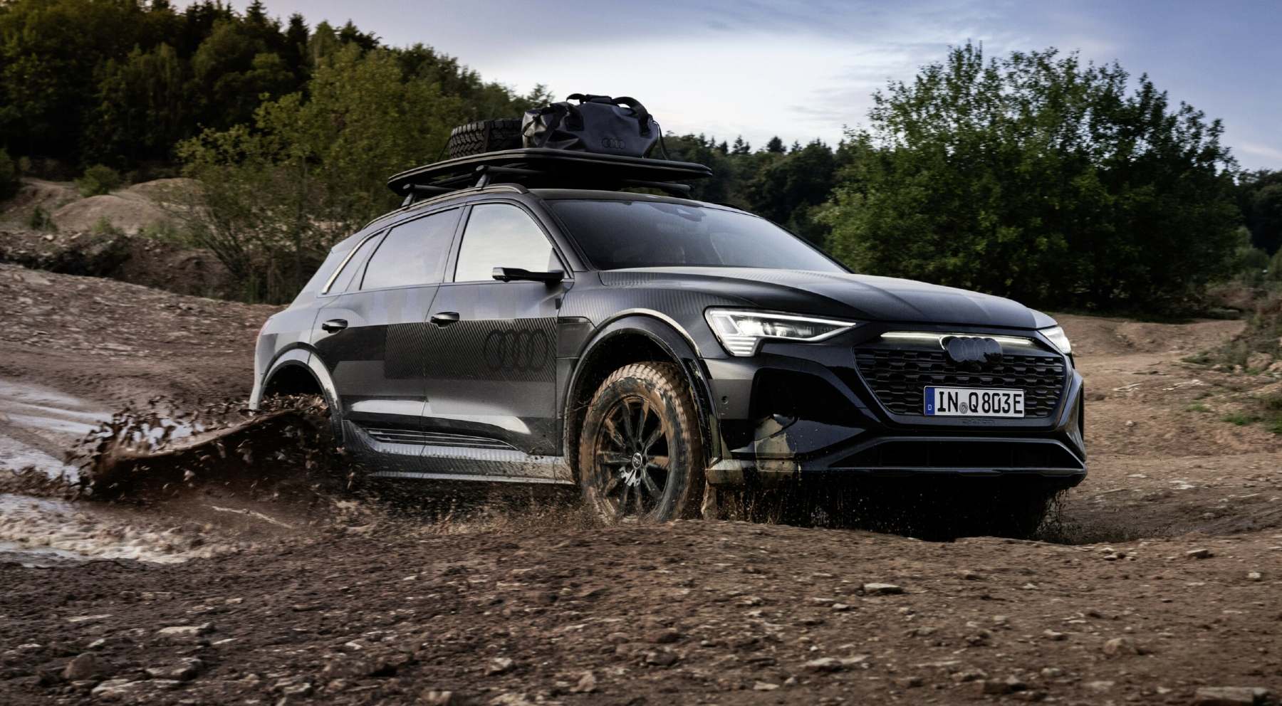 Audi Q8 e-tron edition Dakar