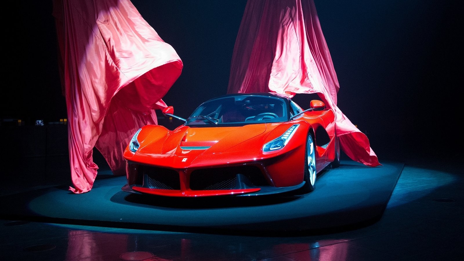 Extras coche caros Ferrari LaFerrari