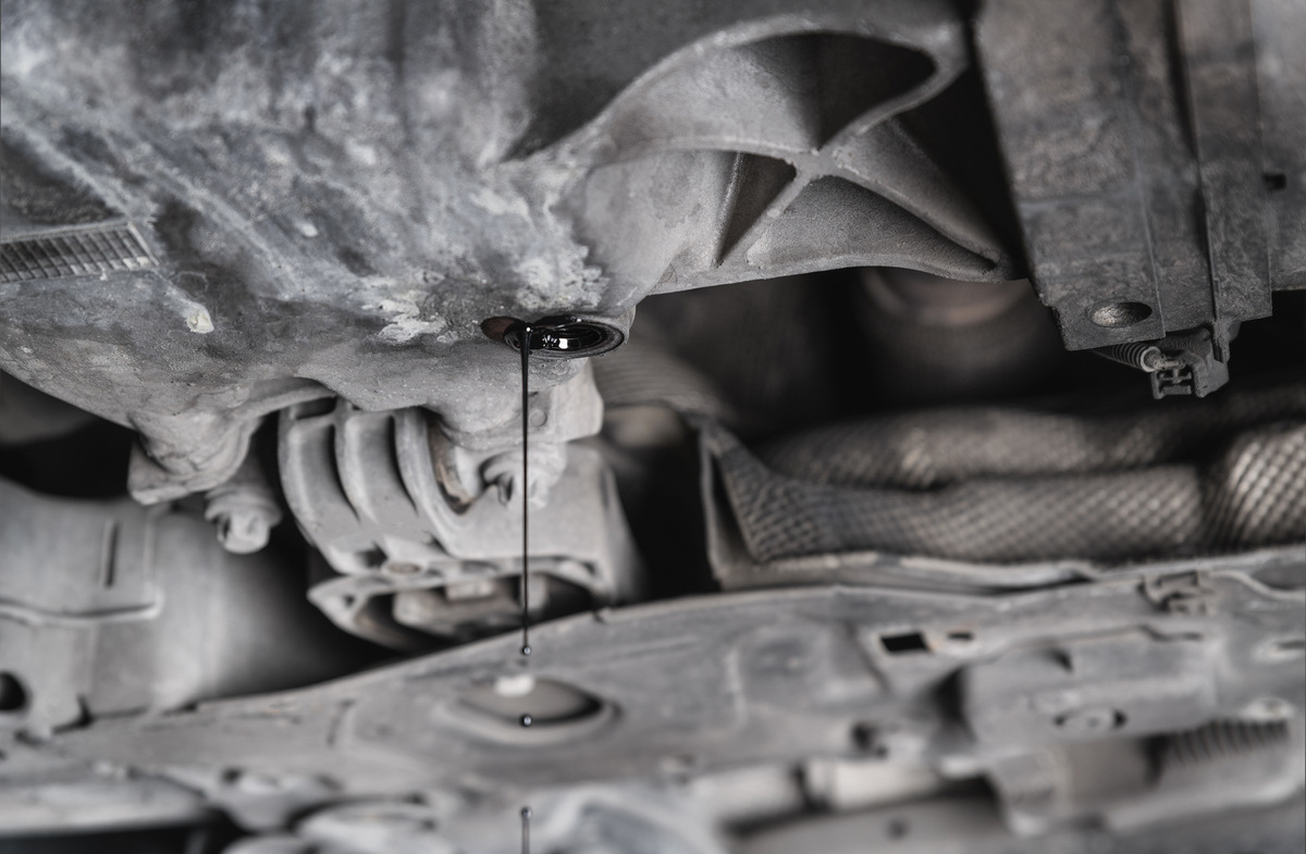 fuga aceite motor coche