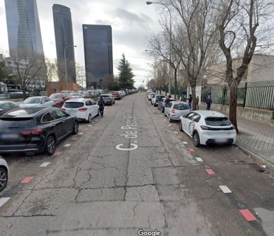 plazas rojas y blancas