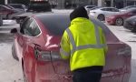 ¿Los coches eléctricos no aguantan el invierno?: así se amontonan los Tesla en Chicago