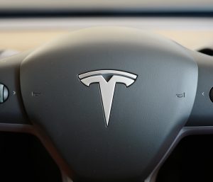 conductor infarto Tesla