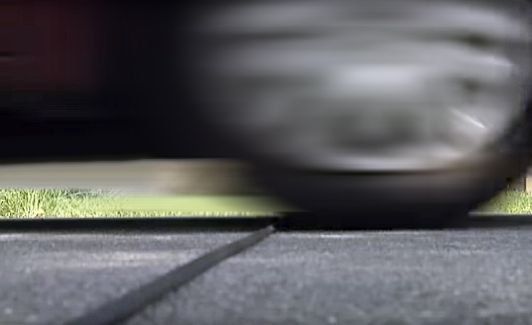 Cable negro carretera