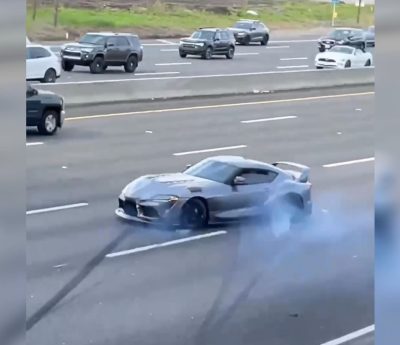 Toyota Supra accidente