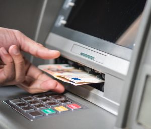 dinero cajero automático