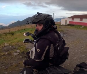 Charly Sinewan en colombia