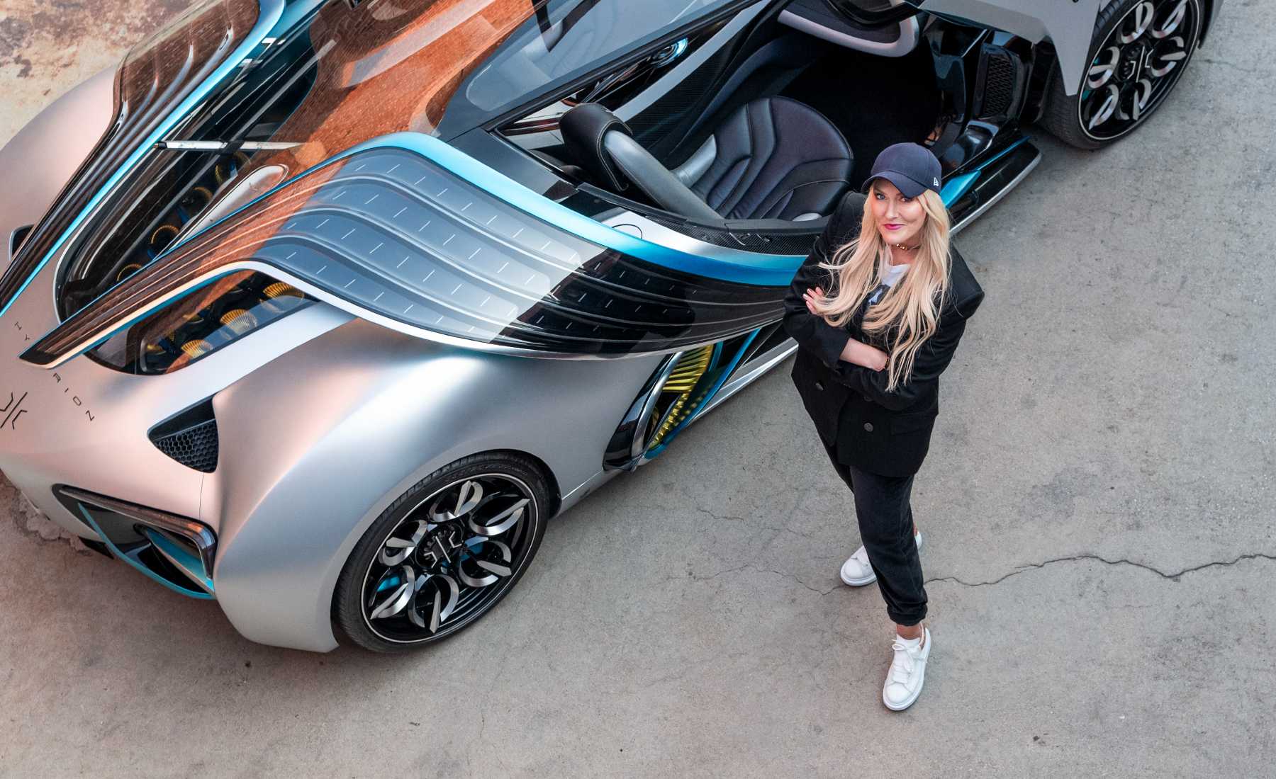 Supercar Blondie