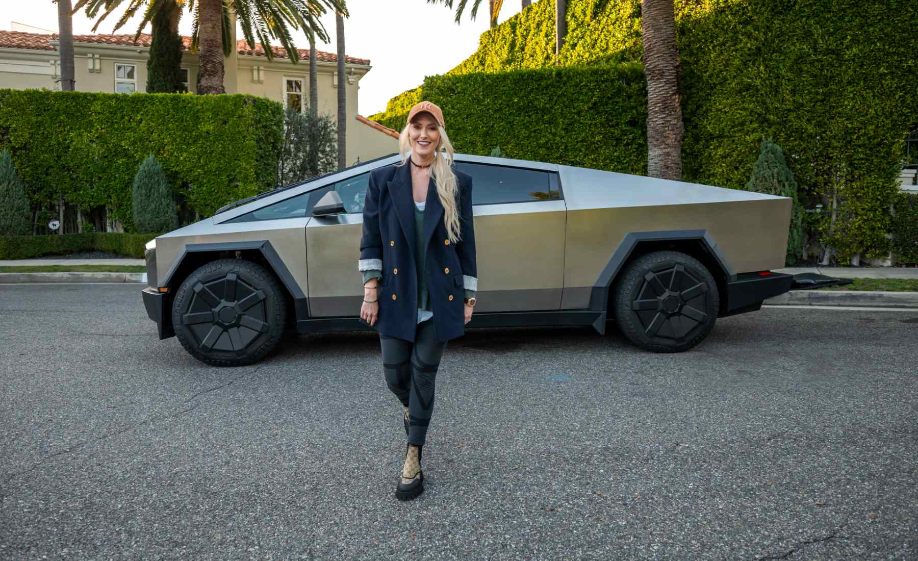 Supercar Blondie