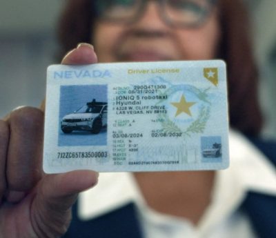 Coche con carné de conducir