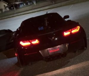 instagramer Corvette policía