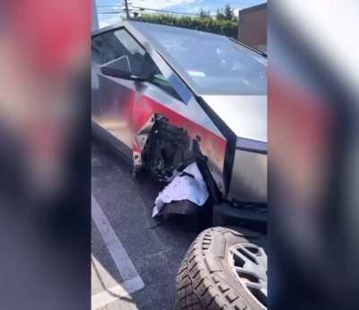 Cybertruck destrozado