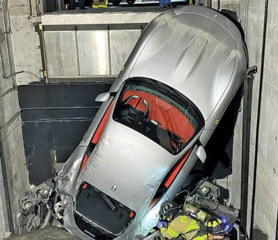 Ferrari roma ascensor