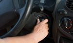 Pocos hacen esto antes de apagar el coche y evita averías: ¿por qué es tan importante?