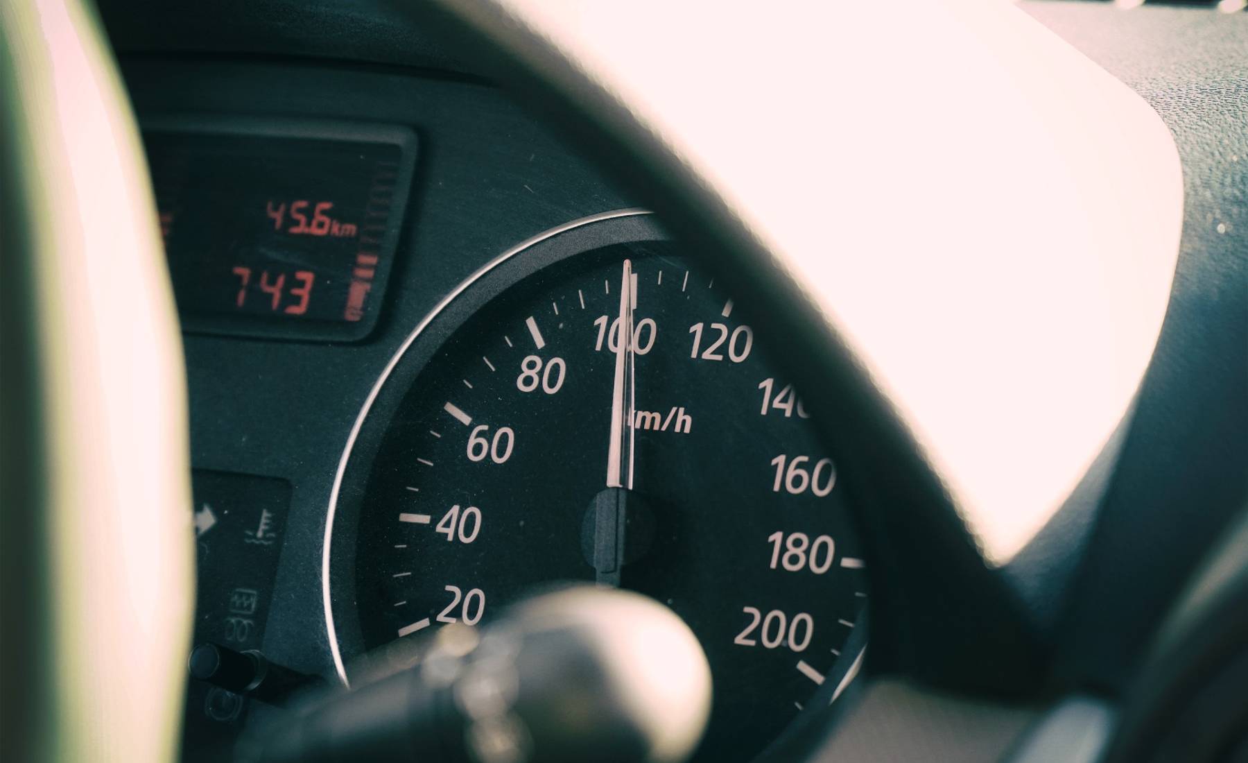 Velocímetro coche