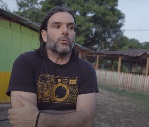 Charly Sinewan zona roja