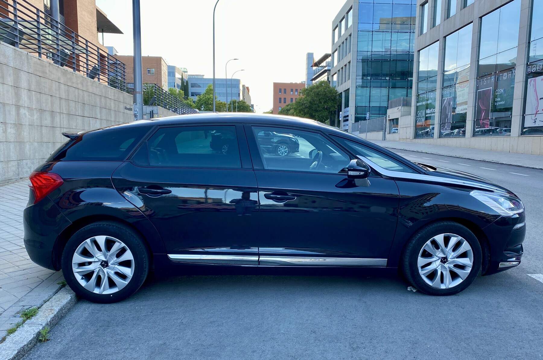 Reparar coche eléctrico