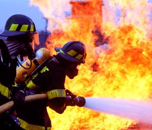 barreras antiincendios coche eléctrico
