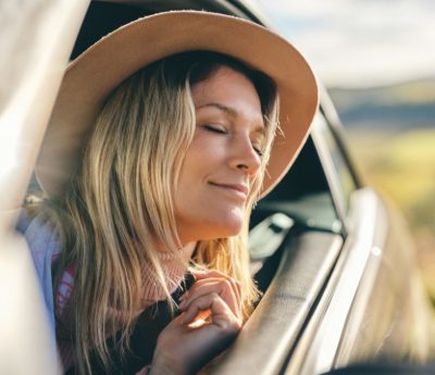 Un buen ambientador de coche con olor a cereza