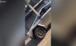 Un Tesla Cybertruck sin matrícula revoluciona las calles de Cotia, cerca de Sao Paulo