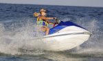 Conducir una moto de agua este verano: ¿se necesita carnet?