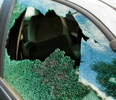 robo ventanilla rota