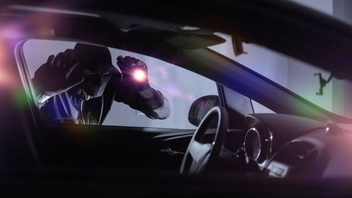 Una barra antirrobo evita a disuadir a posibles intrusos.