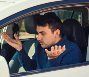 conductor confundido