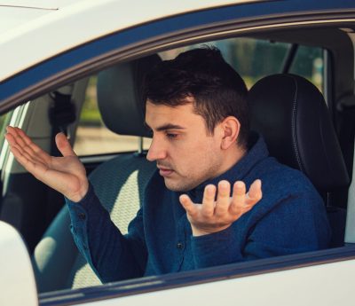 conductor confundido