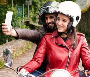 Móvil acompañante moto