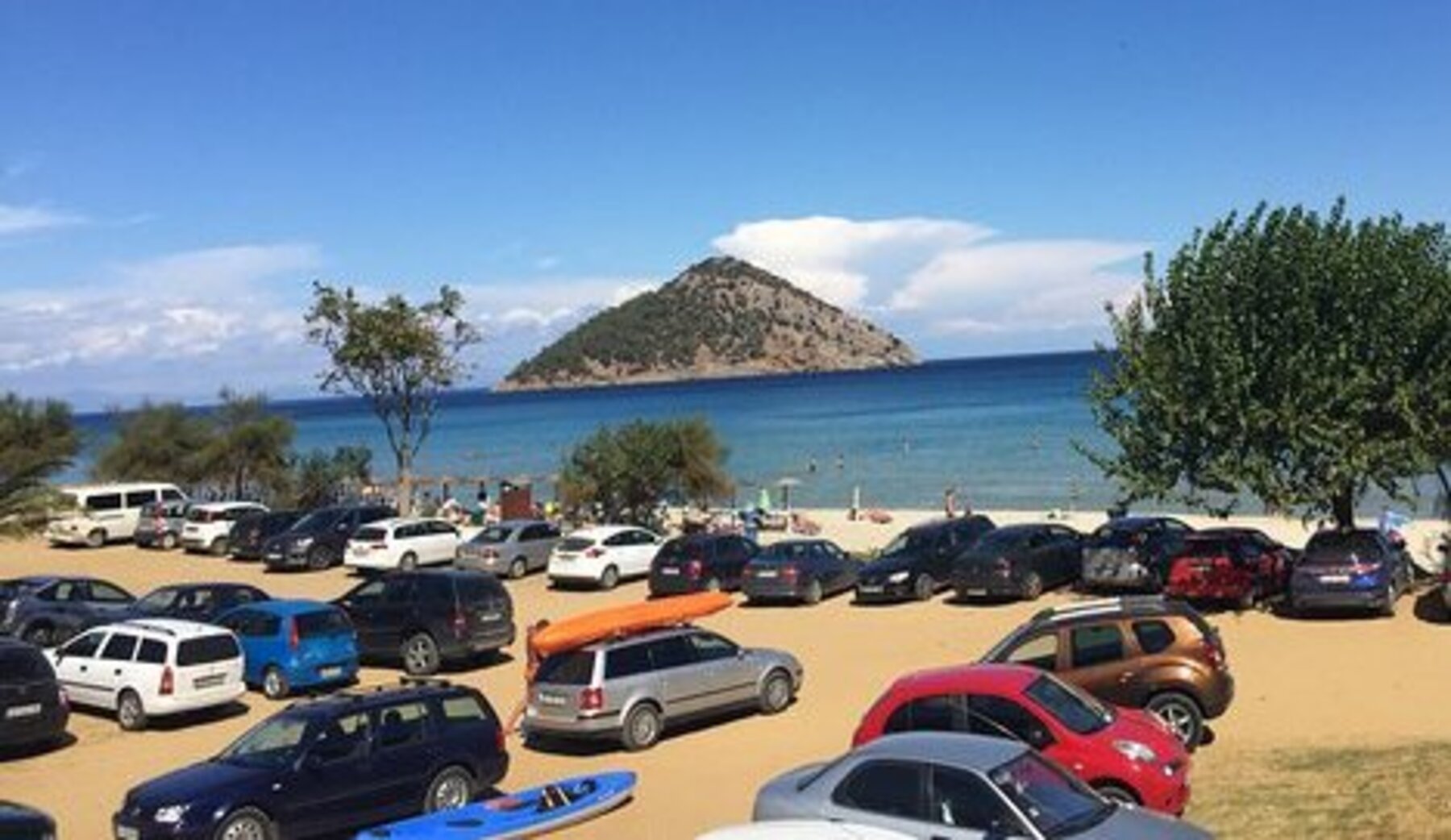 cartel aparcar Grecia