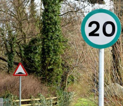 señales con borde verde