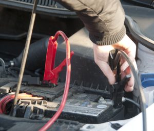 recargar bateria coche