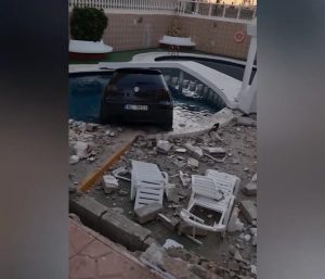 coche piscina torrevieja