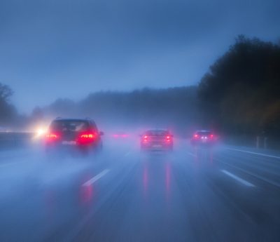 encender luces coche