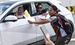 El papa Francisco también se suma a la electromovilidad con su nuevo papamóvil