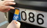 Polémica porque reemplaza la E de España por CAT: ¿se puede retocar la matrícula de un coche?
