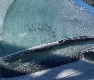 quitar hielo coche tarjeta