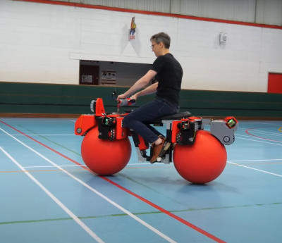 Bicicleta pelotas gigantes