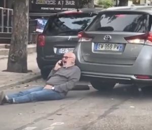 viral coche aparcado francia