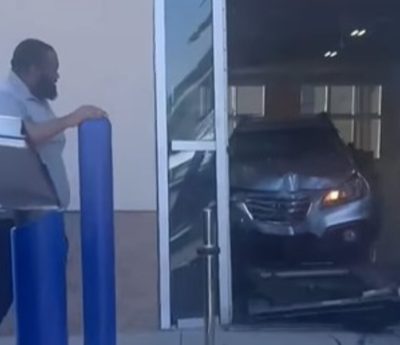 Caos en un concesionario